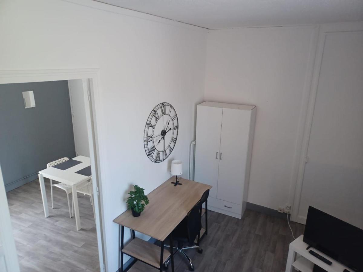 Le Carnot Proche Gare Et Iut Chez Adrien Apartment แซ็ง-ก็องแต็ง ภายนอก รูปภาพ
