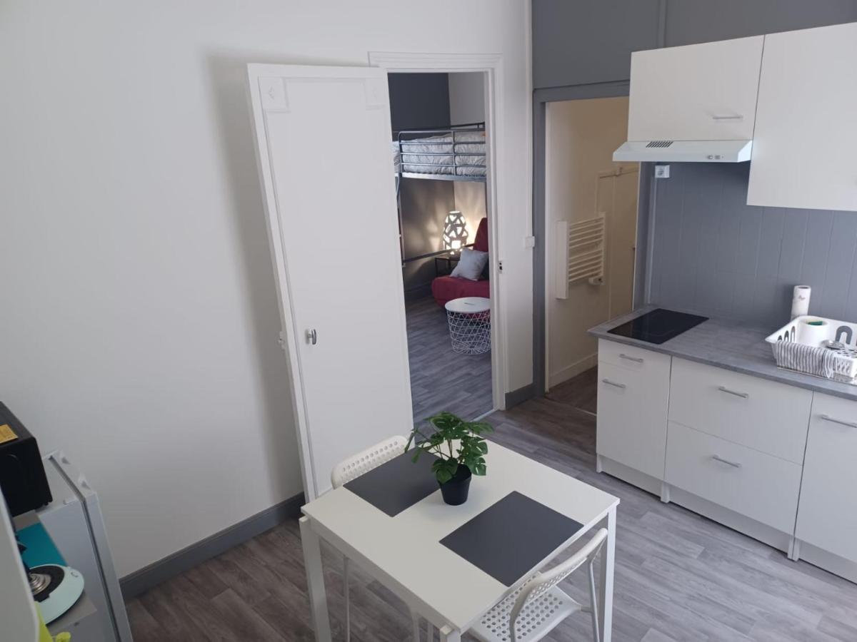 Le Carnot Proche Gare Et Iut Chez Adrien Apartment แซ็ง-ก็องแต็ง ภายนอก รูปภาพ
